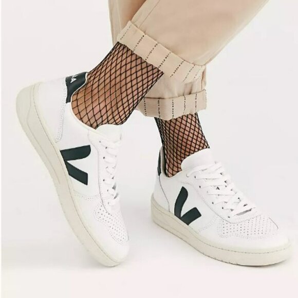 Veja V-10 Platform Low Top Casual White Black Leather Sneakers Size 9 - Picture 1 of 13